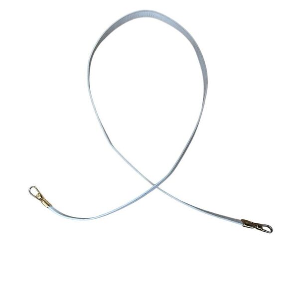 Gucci white leather strap with gold hardware - Picture 2 of 4